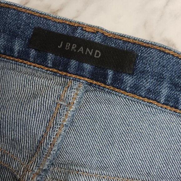 J Brand Julia High Rise Flare Hem cropped Jeans in Romance size  30 - Picture 8 of 10